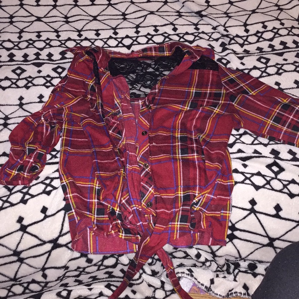 Half sleeve button up